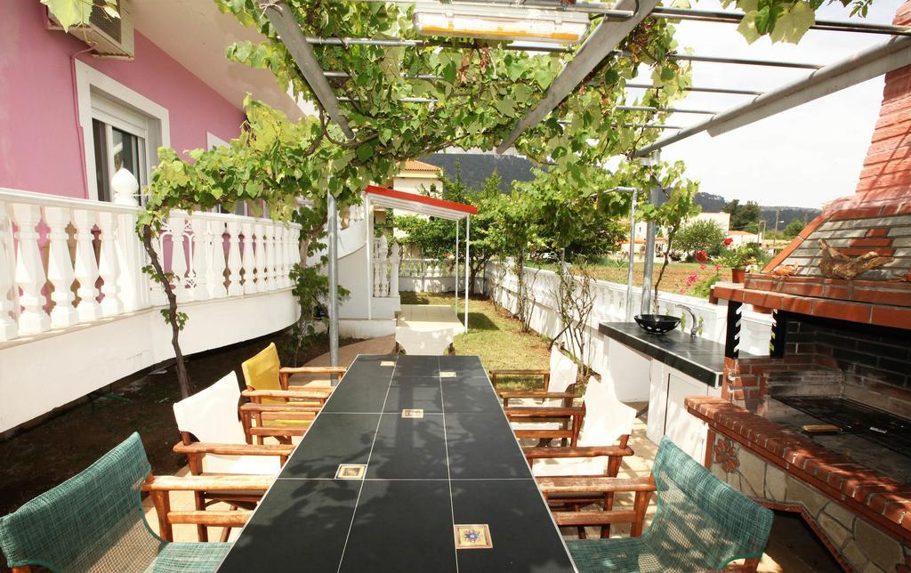 Nereids Apartments And Studios Chrysi Ammoudia ห้อง รูปภาพ